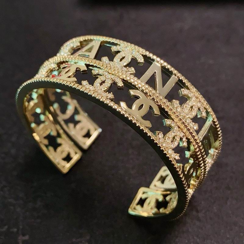 Chanel Bracelet 03yxs31